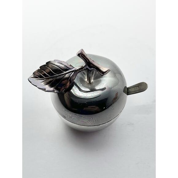 Vintage Silverplate Miniature 3-Shaker Salt & Pepper Cruet, Apple Condiment Dish - Picture 10 of 13